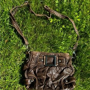 Black Rivet Distressed Brown Leather Crossbody Bag